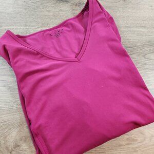 Lane Bryant LIVI Active Top Women 26/28 Plus Magenta Pink V-Neck Shirt Athleisur